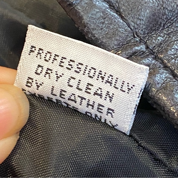 Vintage MAXIMA Women Black Leather Short Skirt Size 6-Fit like XS/S - Picture 6 of 6